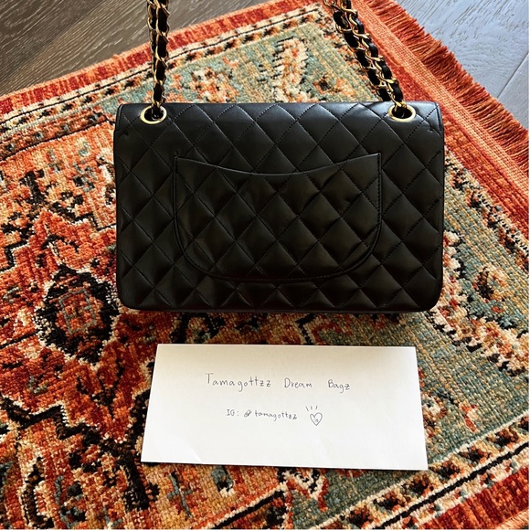 SOLD**Chanel Vintage Classic Medium Double Flap Bag - Picture 4 of 11